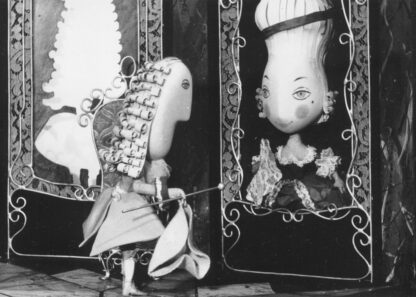 „Gestalteter Schlager“ zur DDR-Coverversion des Welthits „Ramona“ aus der DFF-Sendereihe Gut aufgelegt (1962). Puppen: Achim Freyer, Dekoration: Steffi Bluhm. ©DIAF/Peter Blümel